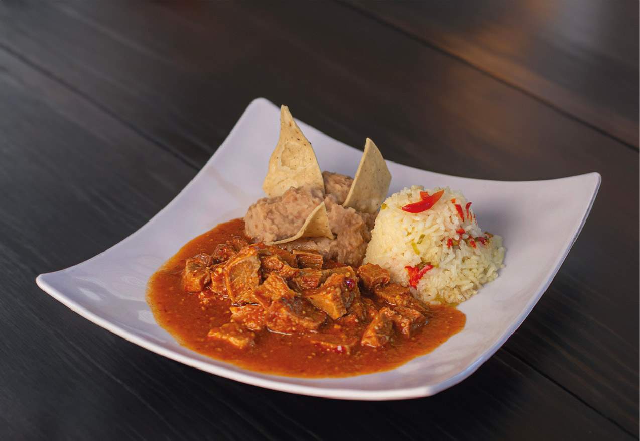 PANCITA EN SALSA ROJA